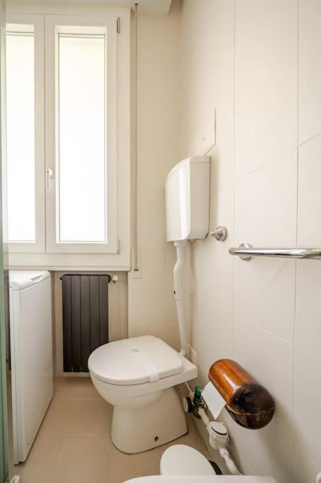 Casa Con 2 Camere Da Letto E Parcheggio A Bologna Ngoại thất bức ảnh