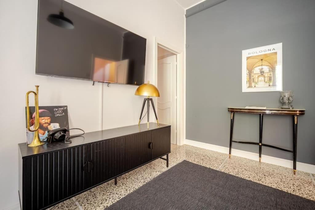 Casa Con 2 Camere Da Letto E Parcheggio A Bologna Ngoại thất bức ảnh